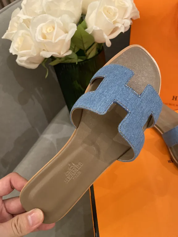 Hermes Shoe 